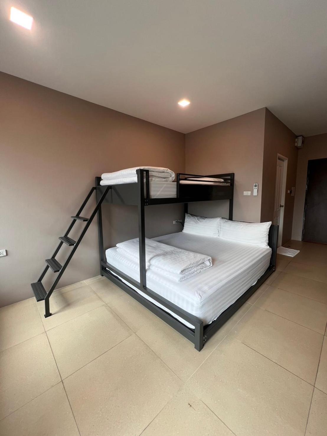 Norn Rimklong Bangkok Hotel Kültér fotó
